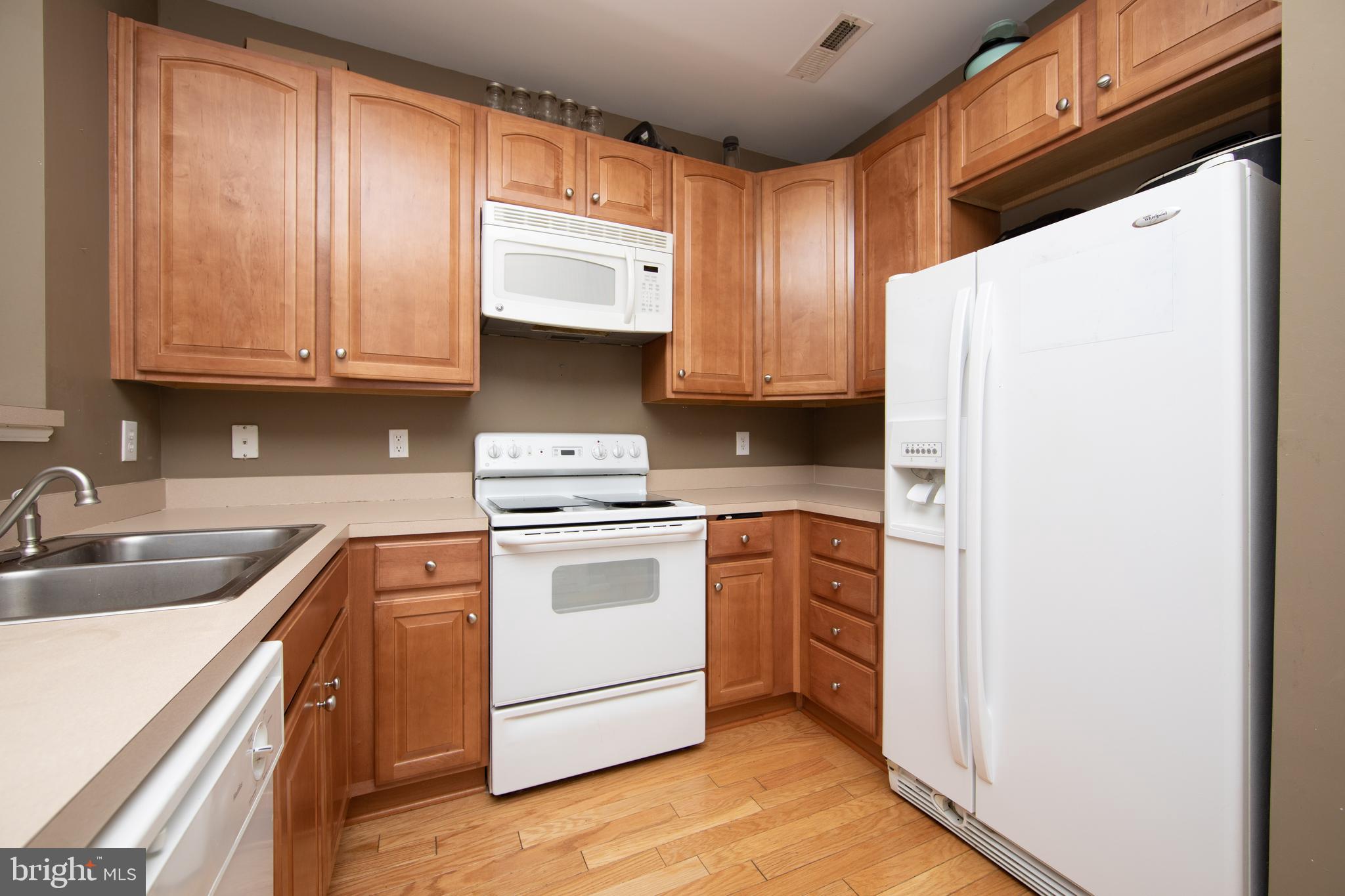 1 River Lane Riverside, NJ 08075 - Photo 9 of 23 Kitchen