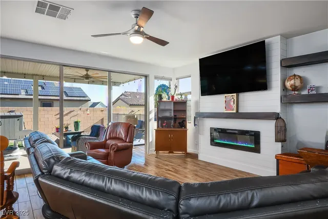 $834,000 | 8320 Carabiner Court, Las Vegas, NV 89166