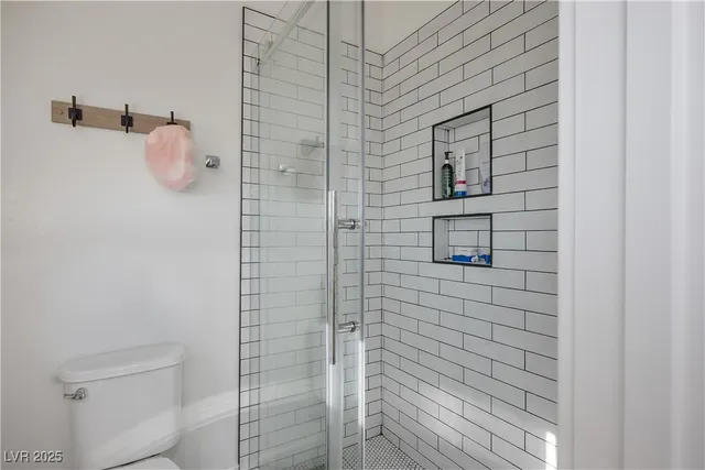 $834,000 | 8320 Carabiner Court, Las Vegas, NV 89166