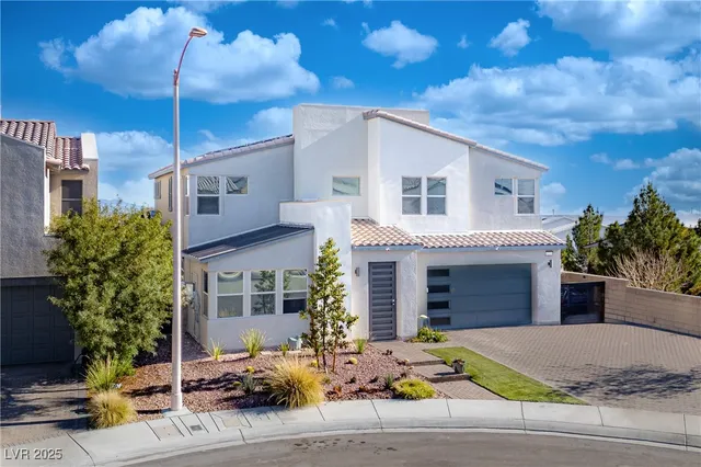 $834,000 | 8320 Carabiner Court, Las Vegas, NV 89166