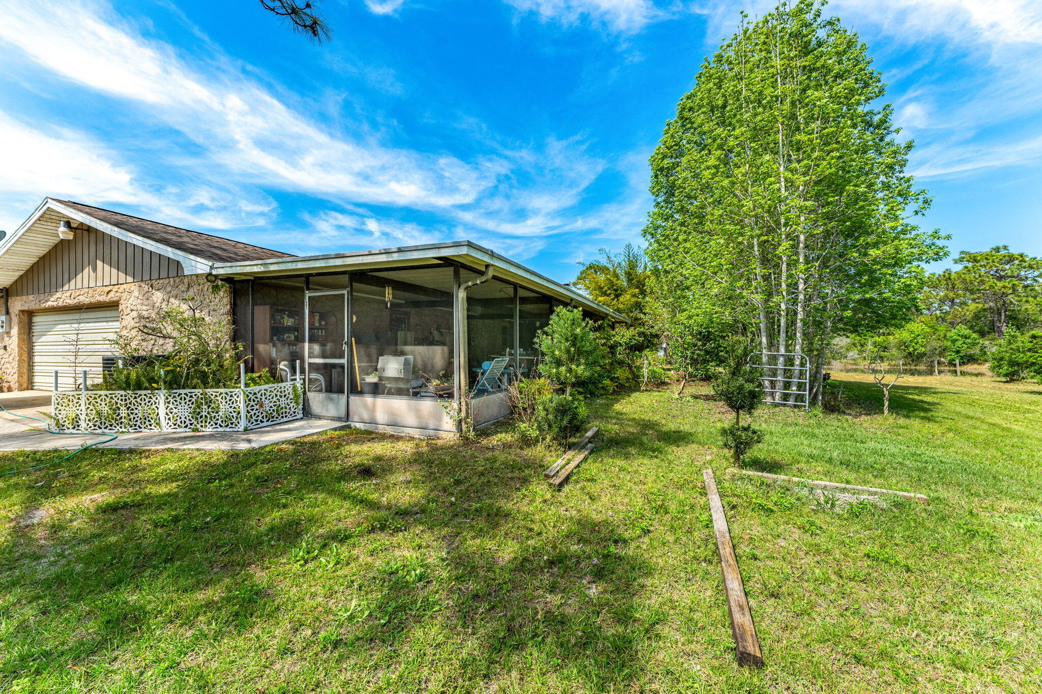 2355 Weber Road Malabar, FL 32950 - Photo 42 of 61 36-web-or-mls-DSC09051-HDR