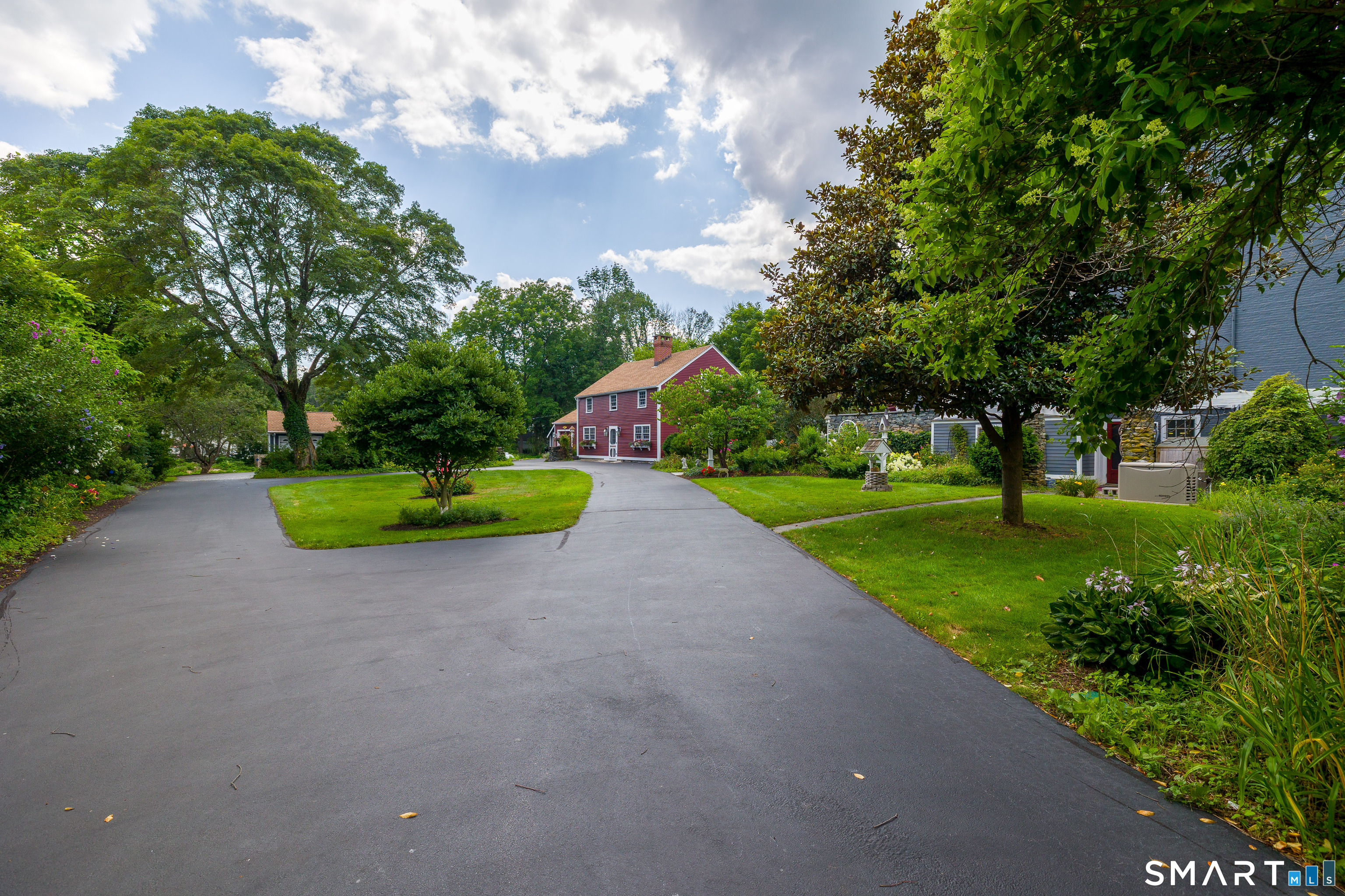 17 Quaddick Road Thompson, CT 06277 - Photo 3 of 40