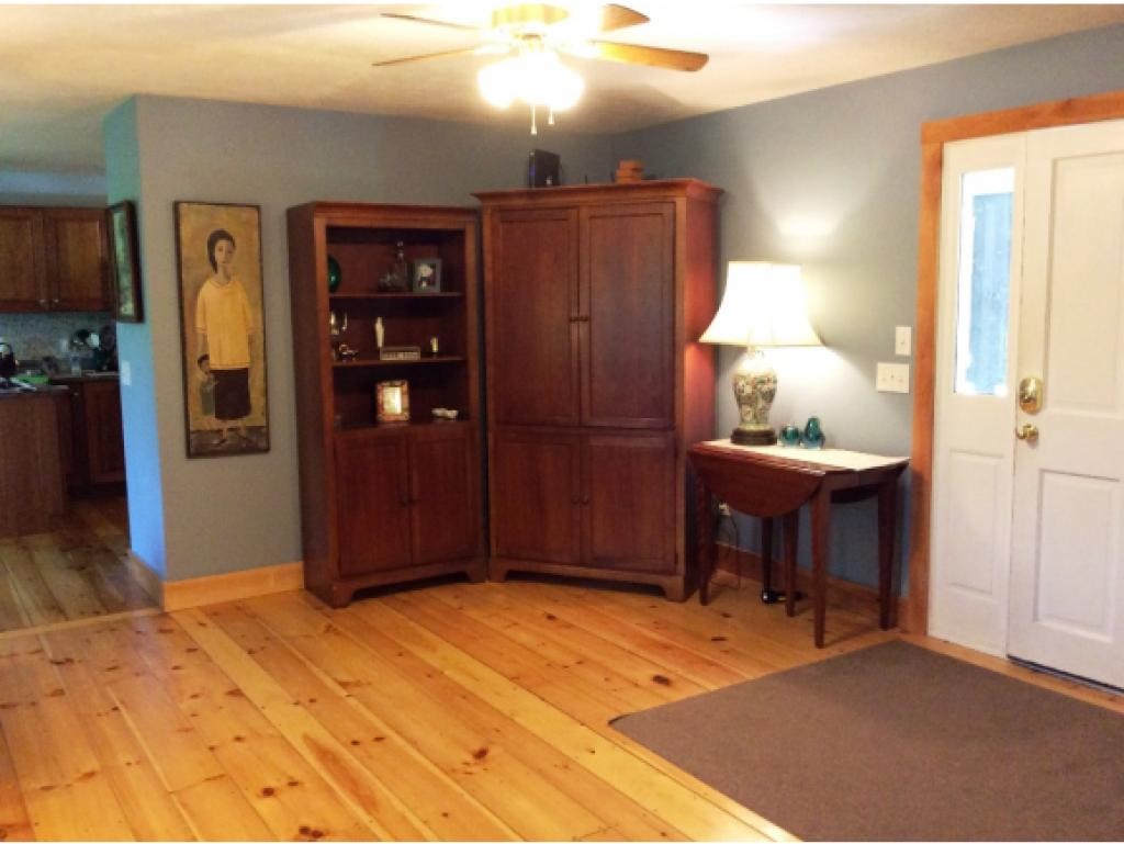549 West Side Road Bethlehem, NH 03574 - Photo 8 of 25