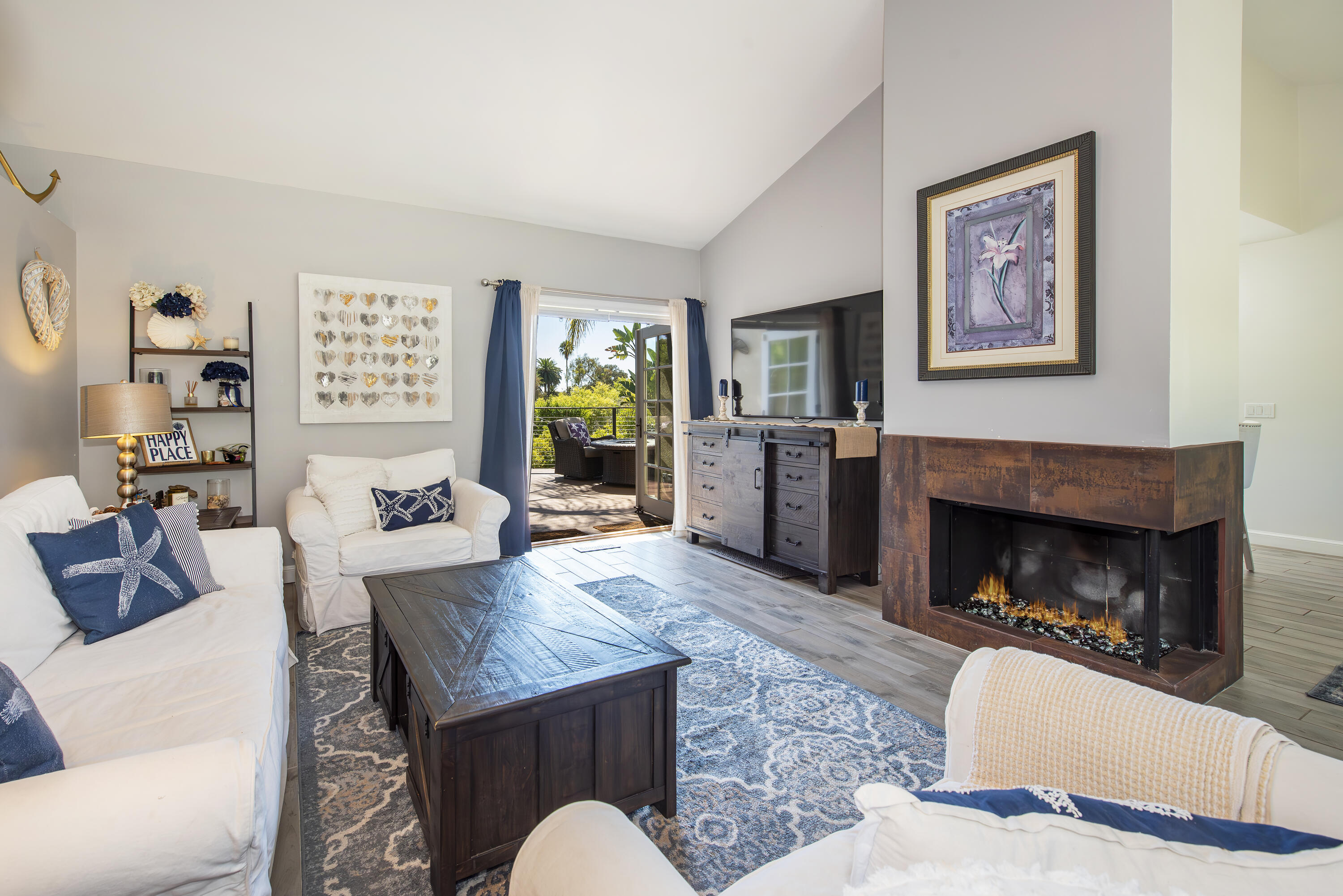 3831 Sunset Road Santa Barbara, CA 93110 - Photo 3 of 19 Living Room