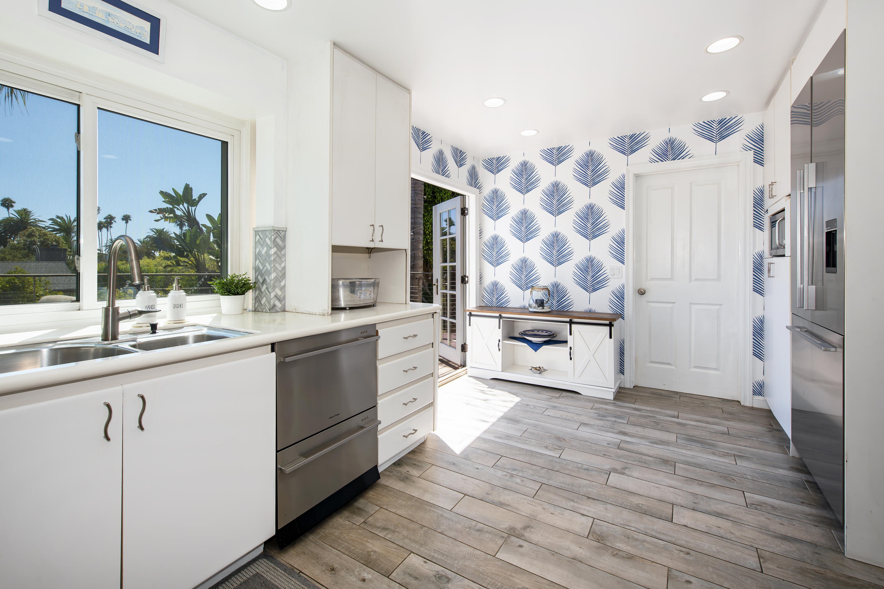 3831 Sunset Road Santa Barbara, CA 93110 - Photo 8 of 19 Kitchen