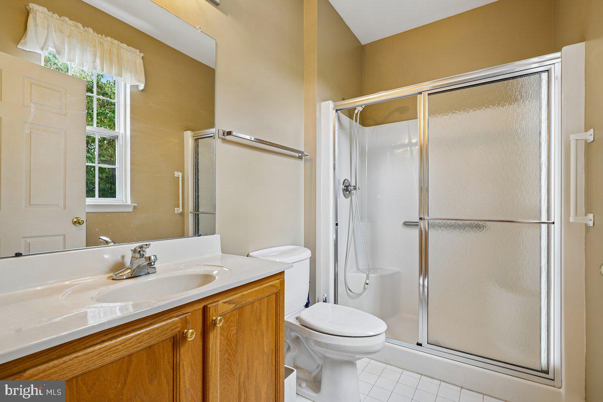 5720 Little Spring Way Frederick, MD 21704 - Photo 21 of 45 Main Level Primary Bathroom