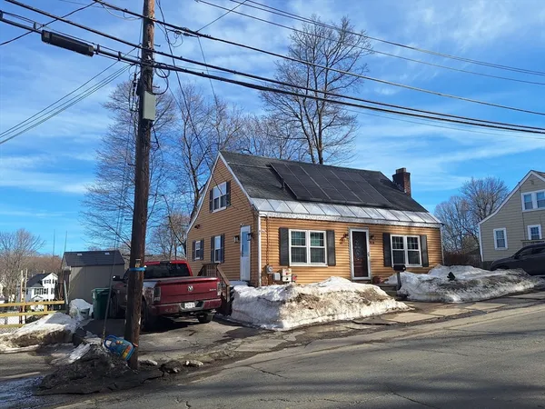$335,000 | 418 Rollstone Street, Fitchburg, MA 01420