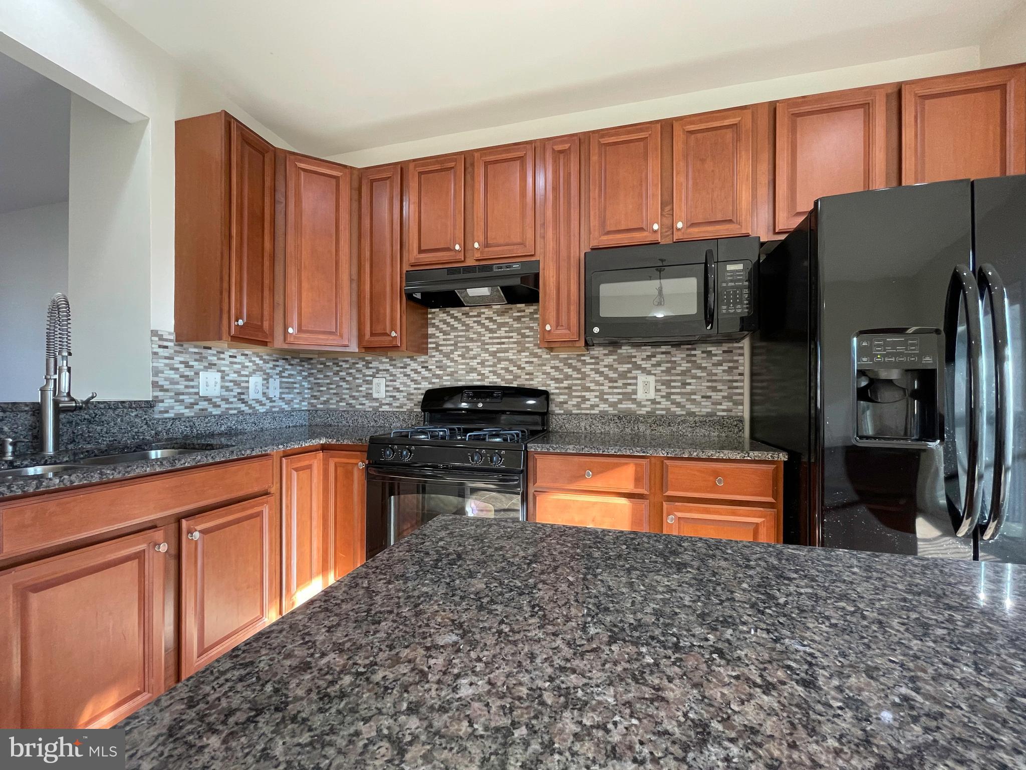 2051 Spring Run Circle Frederick, MD 21702 - Photo 10 of 40 Gallery Image 10