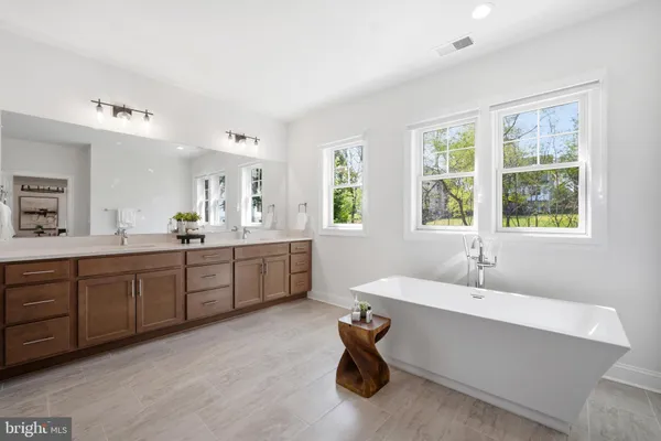 $10,000 | 6203 Mori Street, McLean, VA 22101