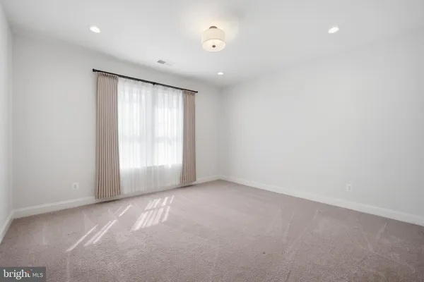 $10,000 | 6203 Mori Street, McLean, VA 22101