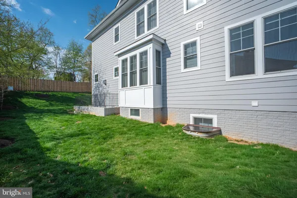 $10,000 | 6203 Mori Street, McLean, VA 22101