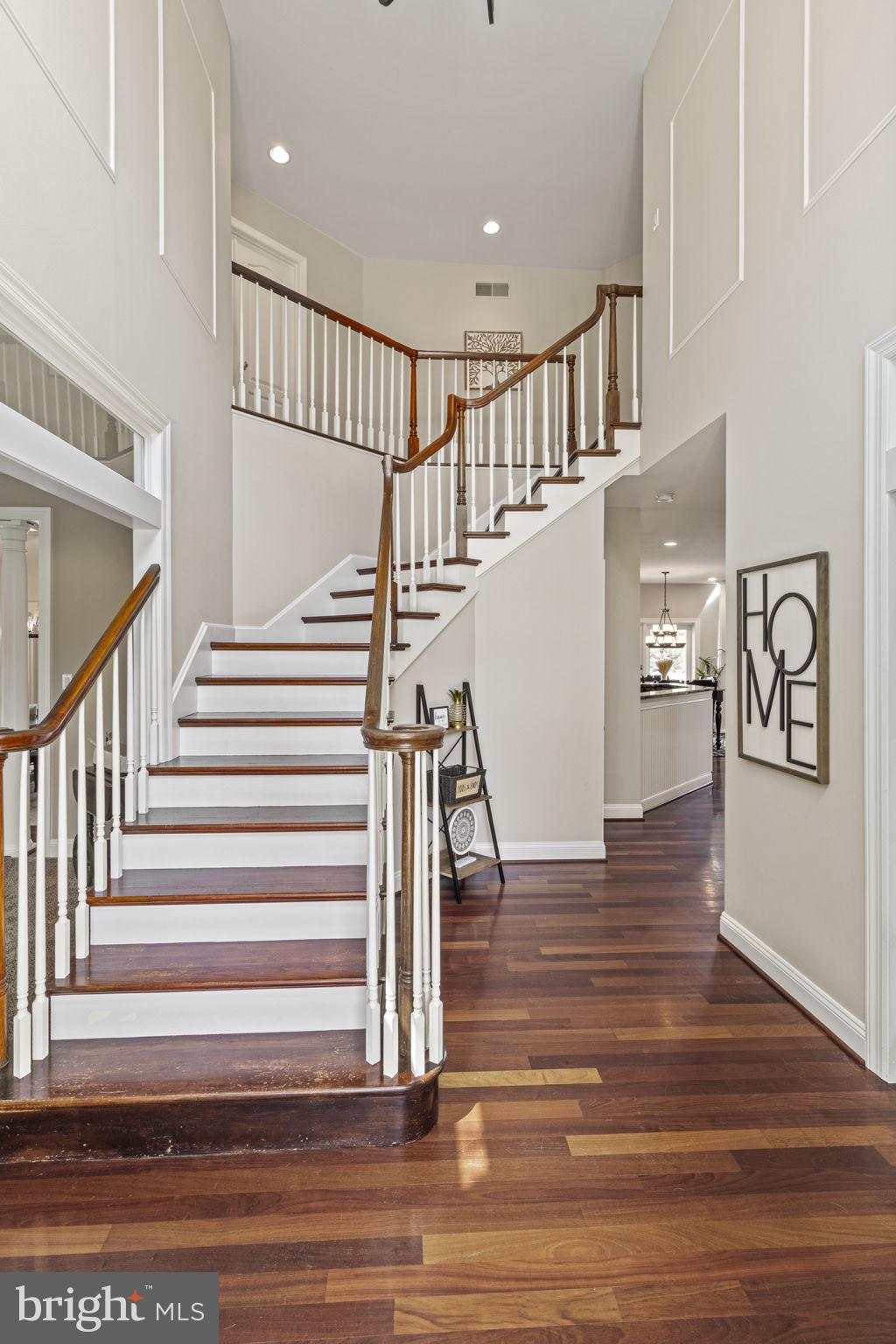 113 Round Hill Road Kennett Square, PA 19348 - Photo 8 of 75 Winding stairs