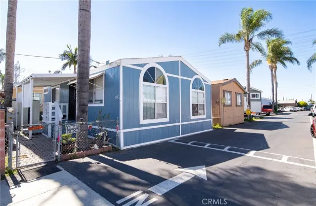 $199,000 | 8811 Park Bellflower Ca, Unit 85, Bellflower, CA 90706