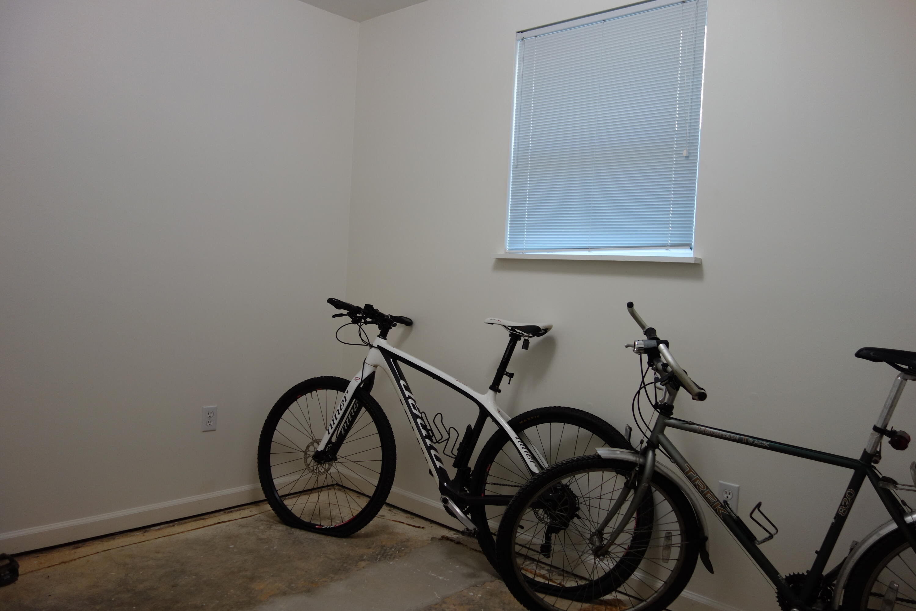 3356 Kenwick Trail Roanoke, VA 24018 - Photo 28 of 39 a view of an bike next to a window