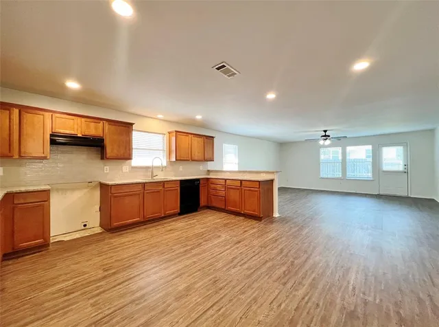 $2,050 | 10457 Winding Passage Way, Fort Worth, TX 76131