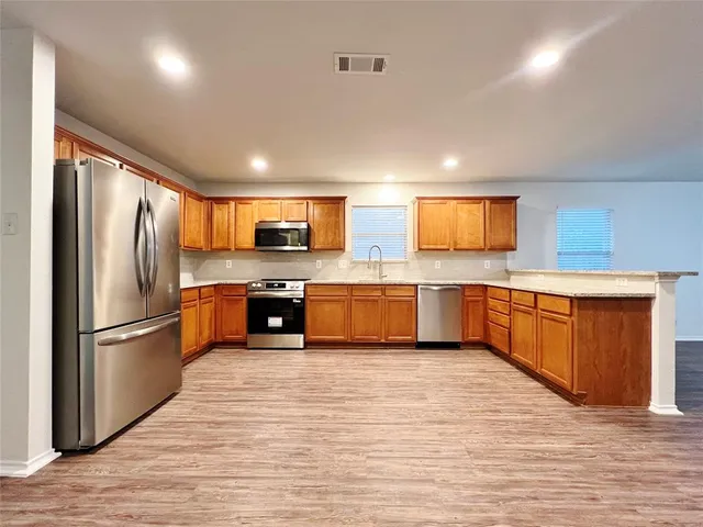 $2,050 | 10457 Winding Passage Way, Fort Worth, TX 76131