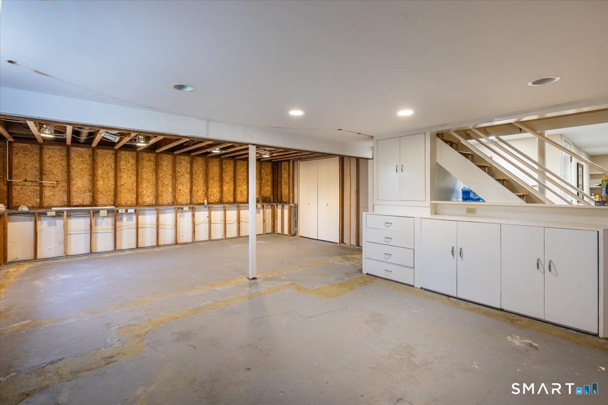 10 Juniper Circle, Unit 10 Monroe, CT 06468 - Photo 41 of 52 a view of an empty room with a window