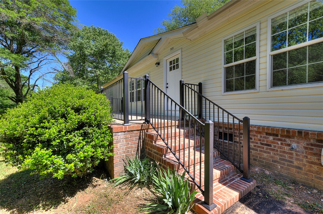 723 Zion Church Road Easley, SC 29642 - Photo 6 of 30 Gallery Image 6