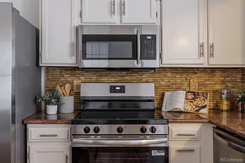 $405,000 | 6877 South Dover Way, Littleton, CO 80128