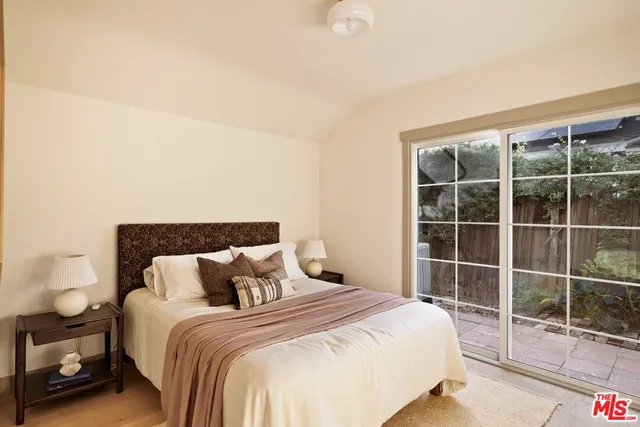 $1,147,000 | 17600 Runnymede Street, Van Nuys, CA 91406