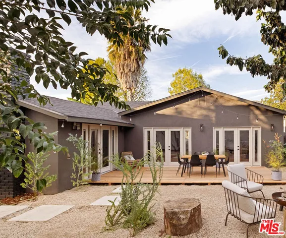 $1,147,000 | 17600 Runnymede Street, Van Nuys, CA 91406