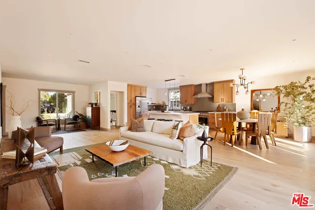 $1,147,000 | 17600 Runnymede Street, Van Nuys, CA 91406