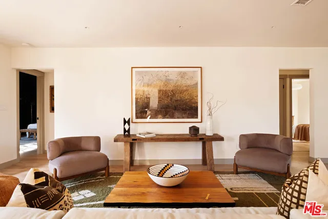 $1,147,000 | 17600 Runnymede Street, Van Nuys, CA 91406