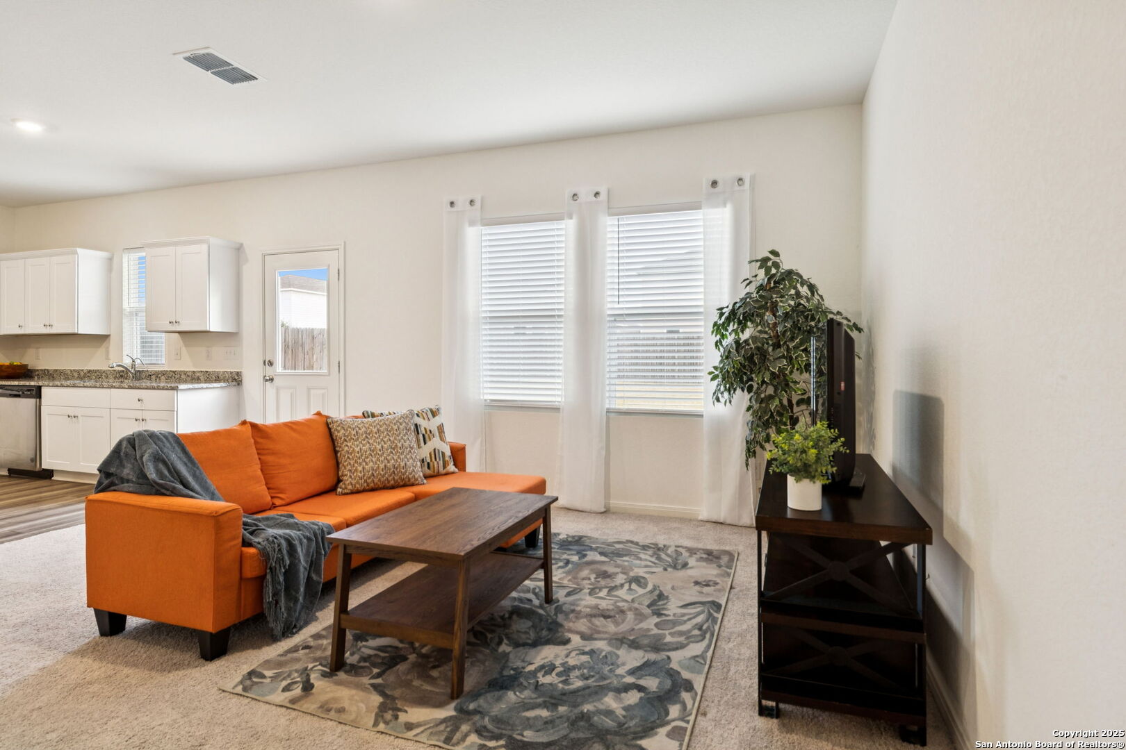 14523 Bonito Loop San Antonio, TX 78253 - Photo 7 of 29