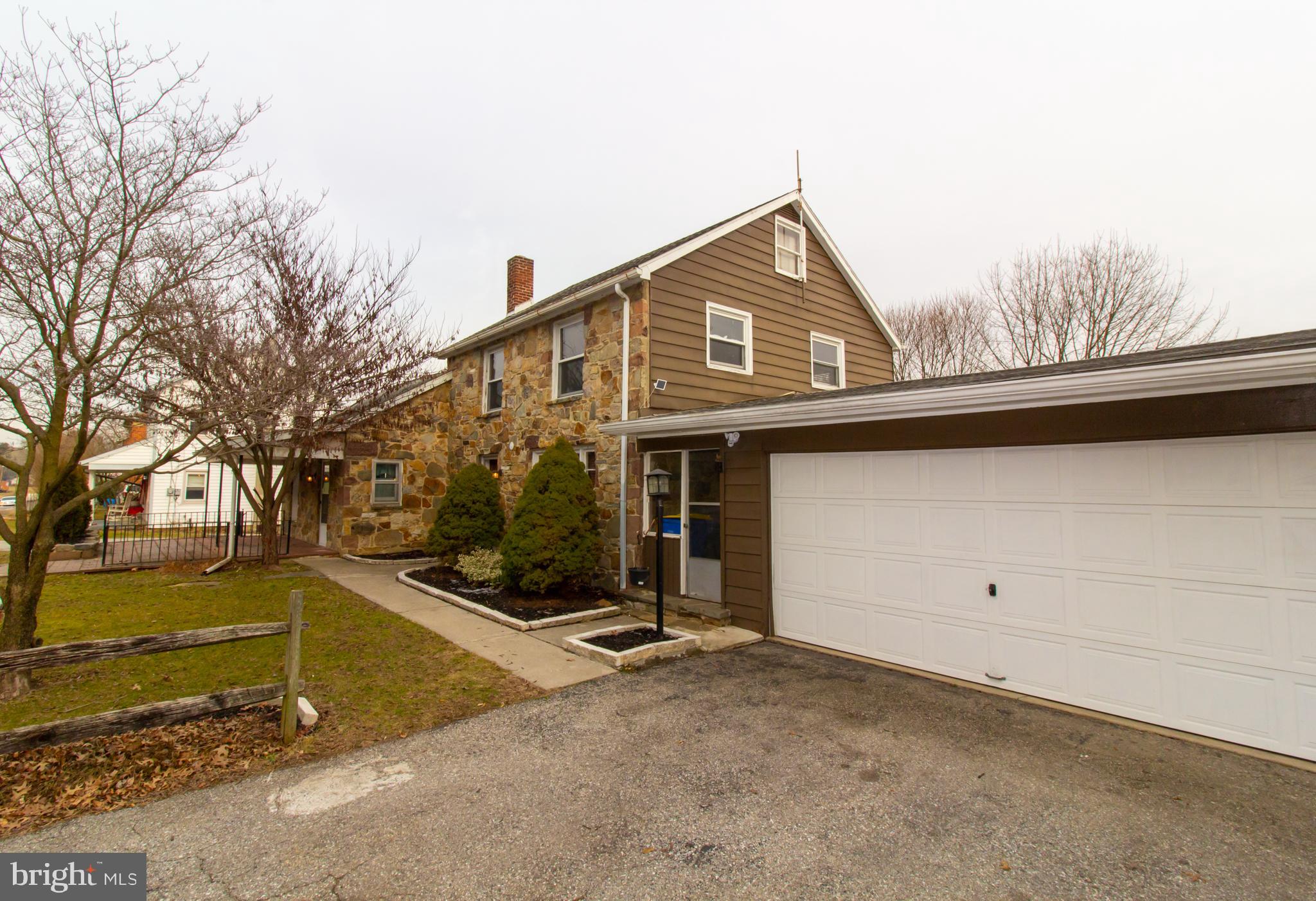 1086 Old Hanover Road Spring Grove, PA 17362 - Photo 5 of 19