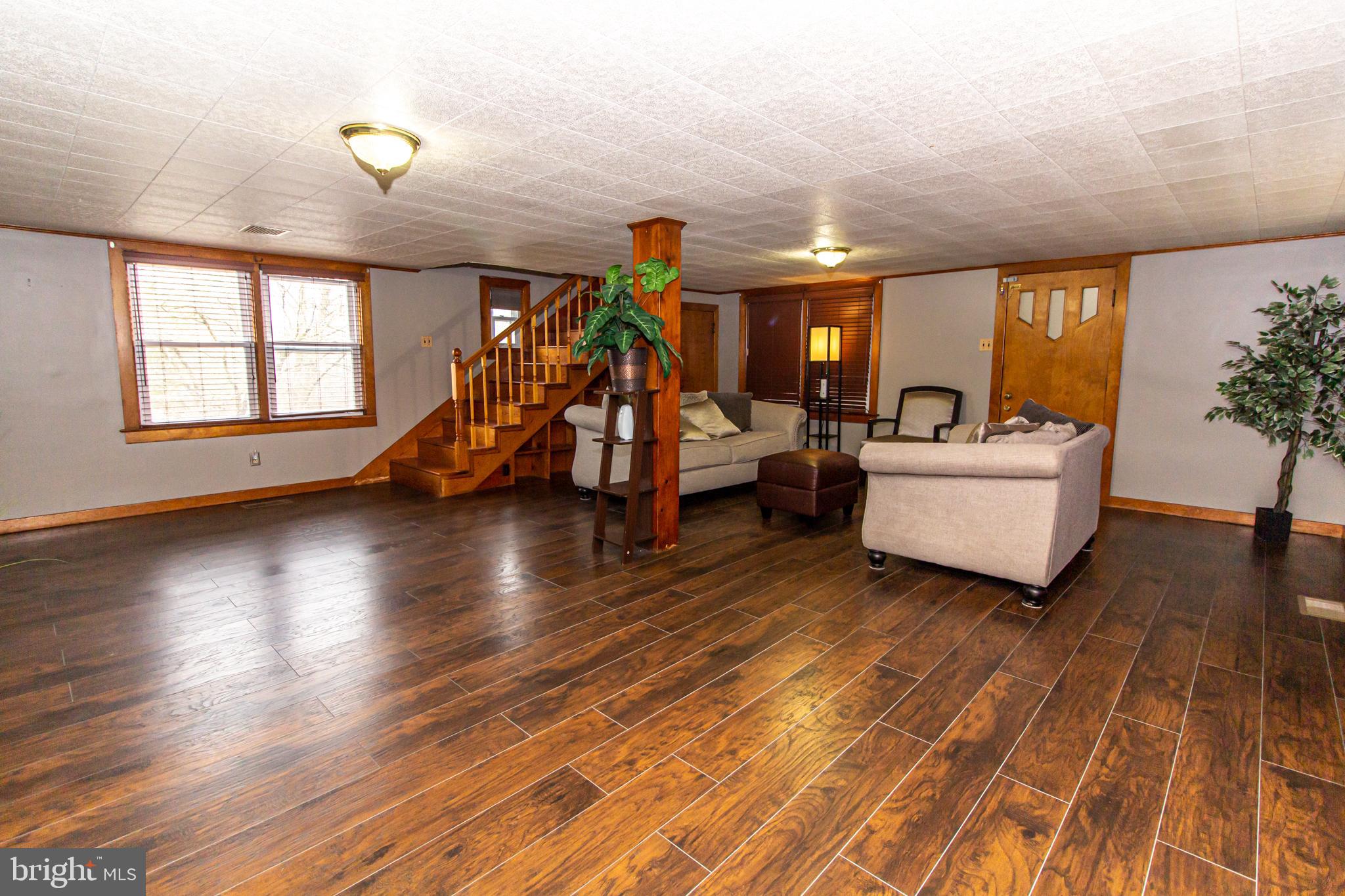 1086 Old Hanover Road Spring Grove, PA 17362 - Photo 7 of 19