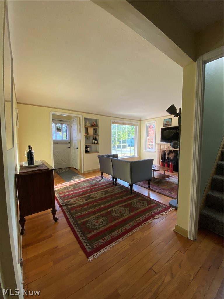 2235 Lorimer Road Cleveland, OH 44134 - Photo 5 of 35