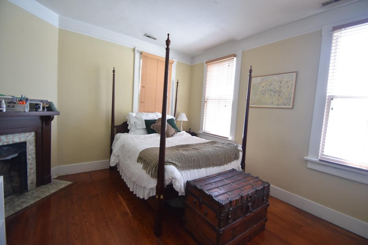 12 Perry Street Charleston, SC 29403 - Photo 6 of 9 thumb_DSC_0012