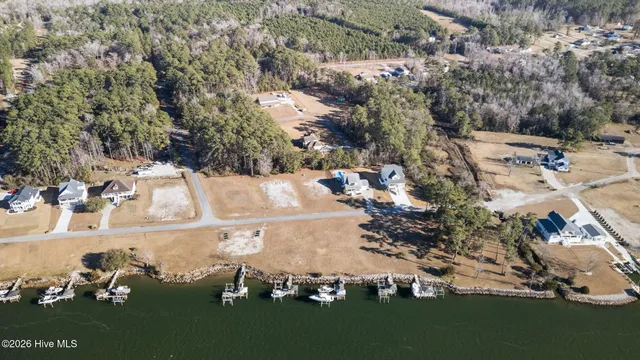 $1,490,000 | 108 Blue Heron Court, Beaufort, NC 28516