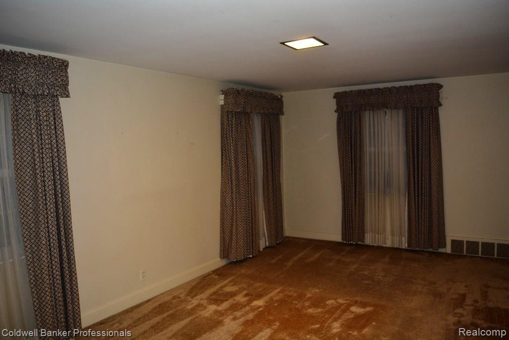 344 Fisher Road Grosse Pointe, MI 48230 - Photo 20 of 27 DSC_1942.JPG