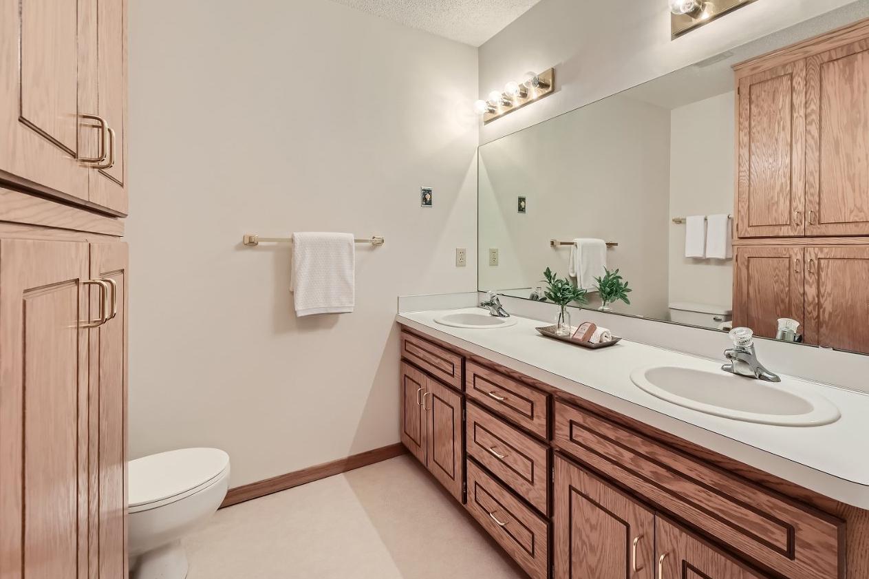 5750 Heather Ridge Drive Shoreview, MN 55126 - Photo 11 of 18 Gallery Image 11