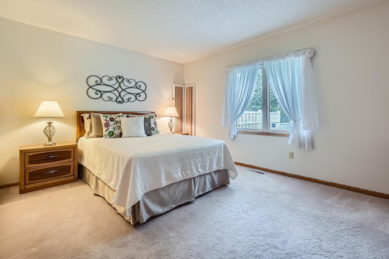 5750 Heather Ridge Drive Shoreview, MN 55126 - Photo 10 of 18 Gallery Image 10
