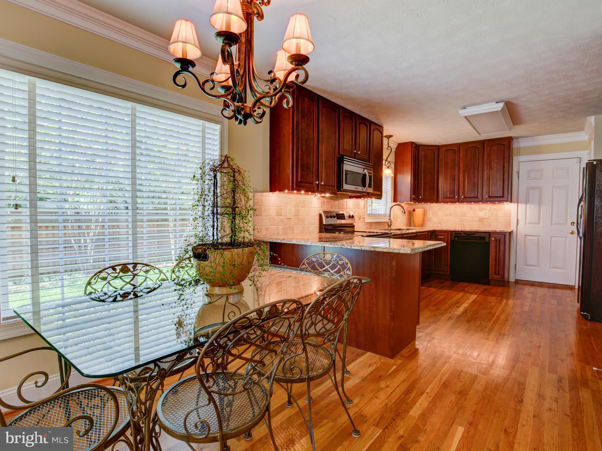 93 Abbey Road Winchester, VA 22602 - Photo 13 of 30 Kitchen