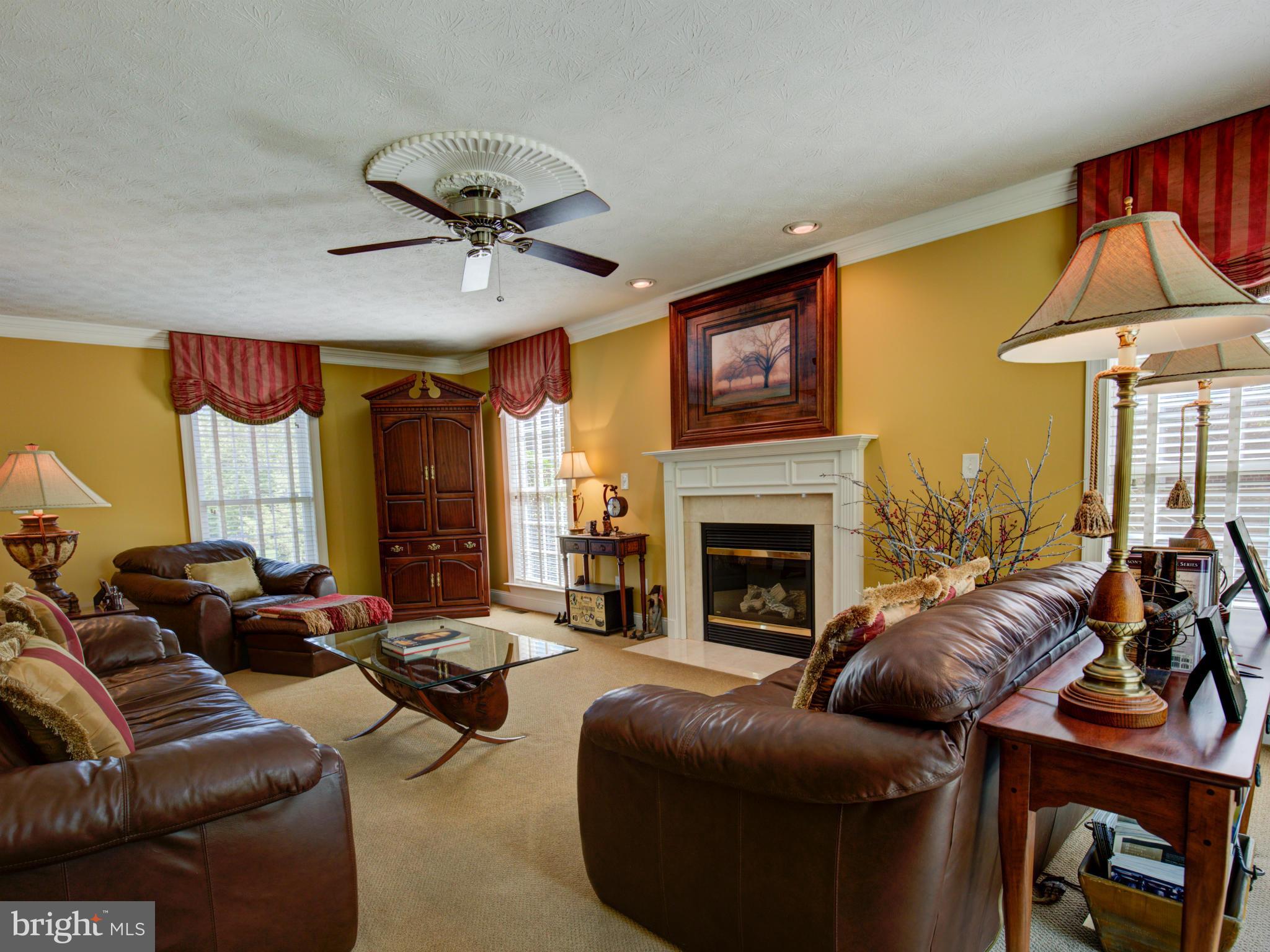 93 Abbey Road Winchester, VA 22602 - Photo 14 of 30 Family Room