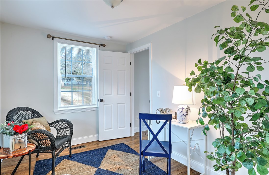 216 Maple Avenue Barrington, RI 02806 - Photo 12 of 22