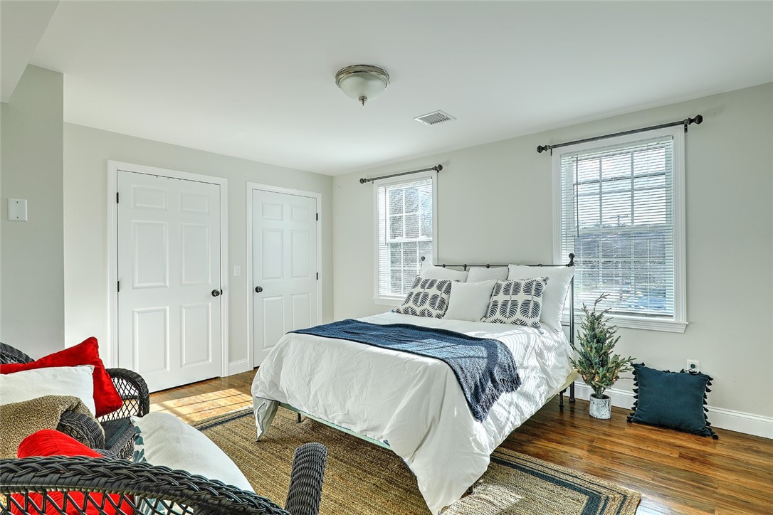 216 Maple Avenue Barrington, RI 02806 - Photo 16 of 22