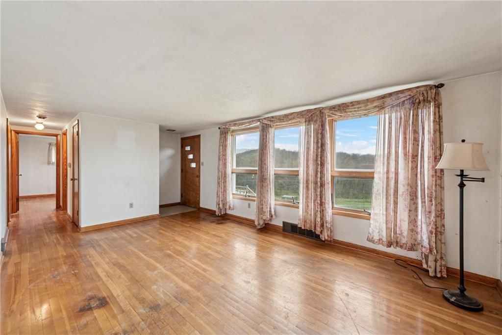 209 East End Road Connellsville, PA 15425 - Photo 2 of 25 Gallery Image 2