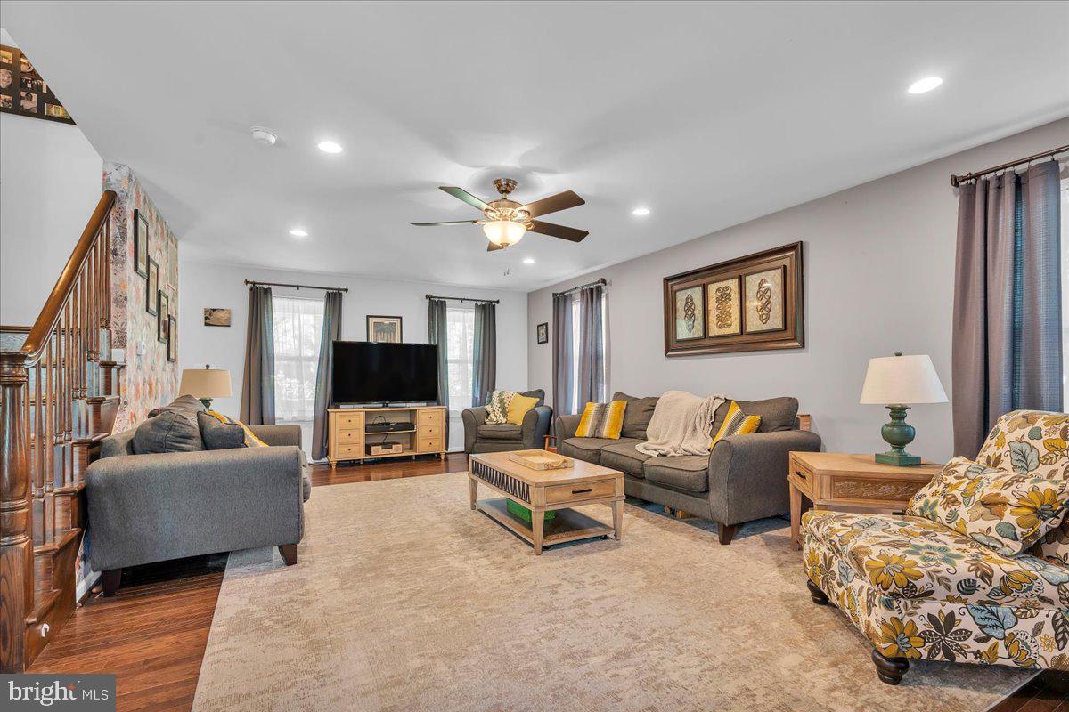 11 Evergreen Road Mount Laurel, NJ 08054 - Photo 10 of 49 Inviting living space with cozy charm.