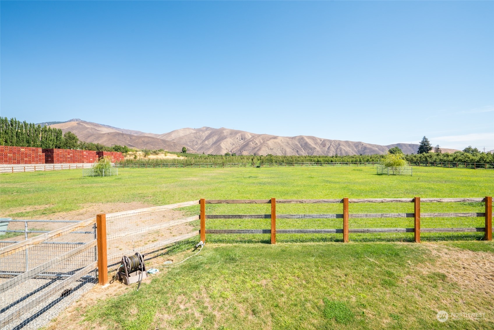 4284 Old Monitor Road Cashmere, WA 98815 - Photo 2 of 40 Gallery Image 2