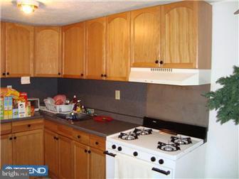 11717 Telfair Road Philadelphia, PA 19154 - Photo 2 of 12 Gallery Image 2