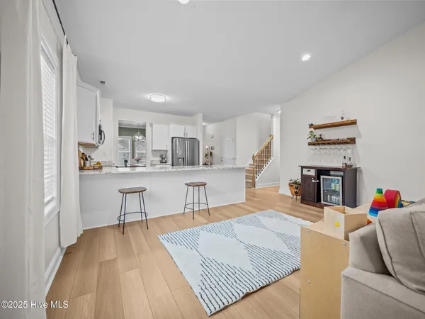 $2,250 | 102 Moonstone Court, Jacksonville, NC 28546