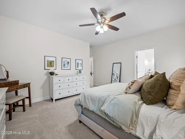 $2,250 | 102 Moonstone Court, Jacksonville, NC 28546