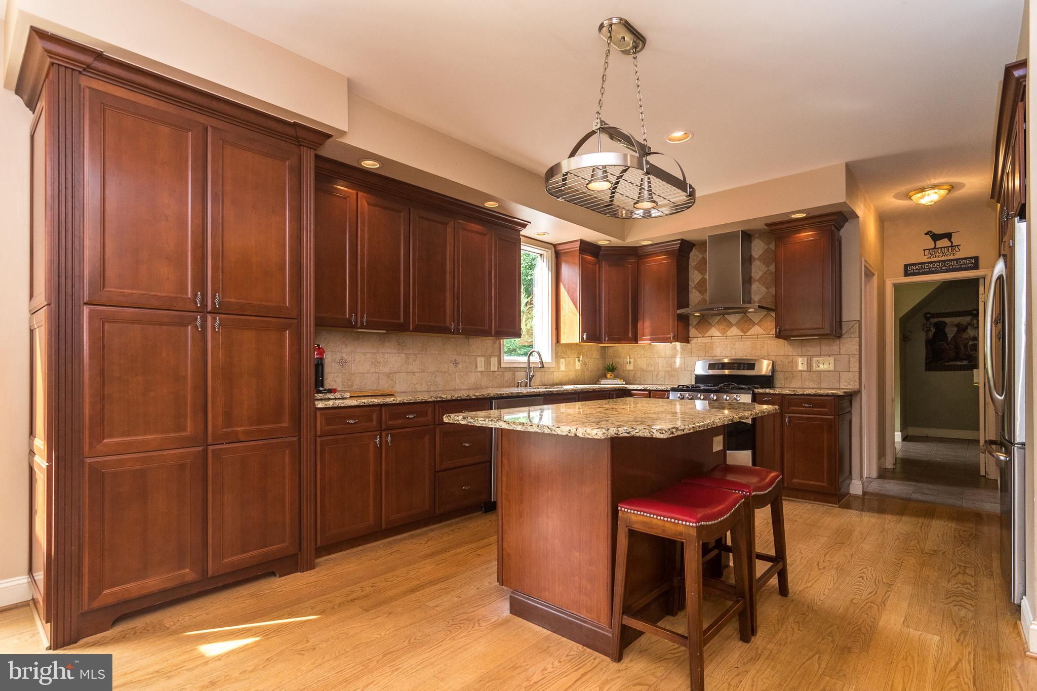 4973 Danielle Drive Doylestown, PA 18902 - Photo 8 of 39 Kitchen
