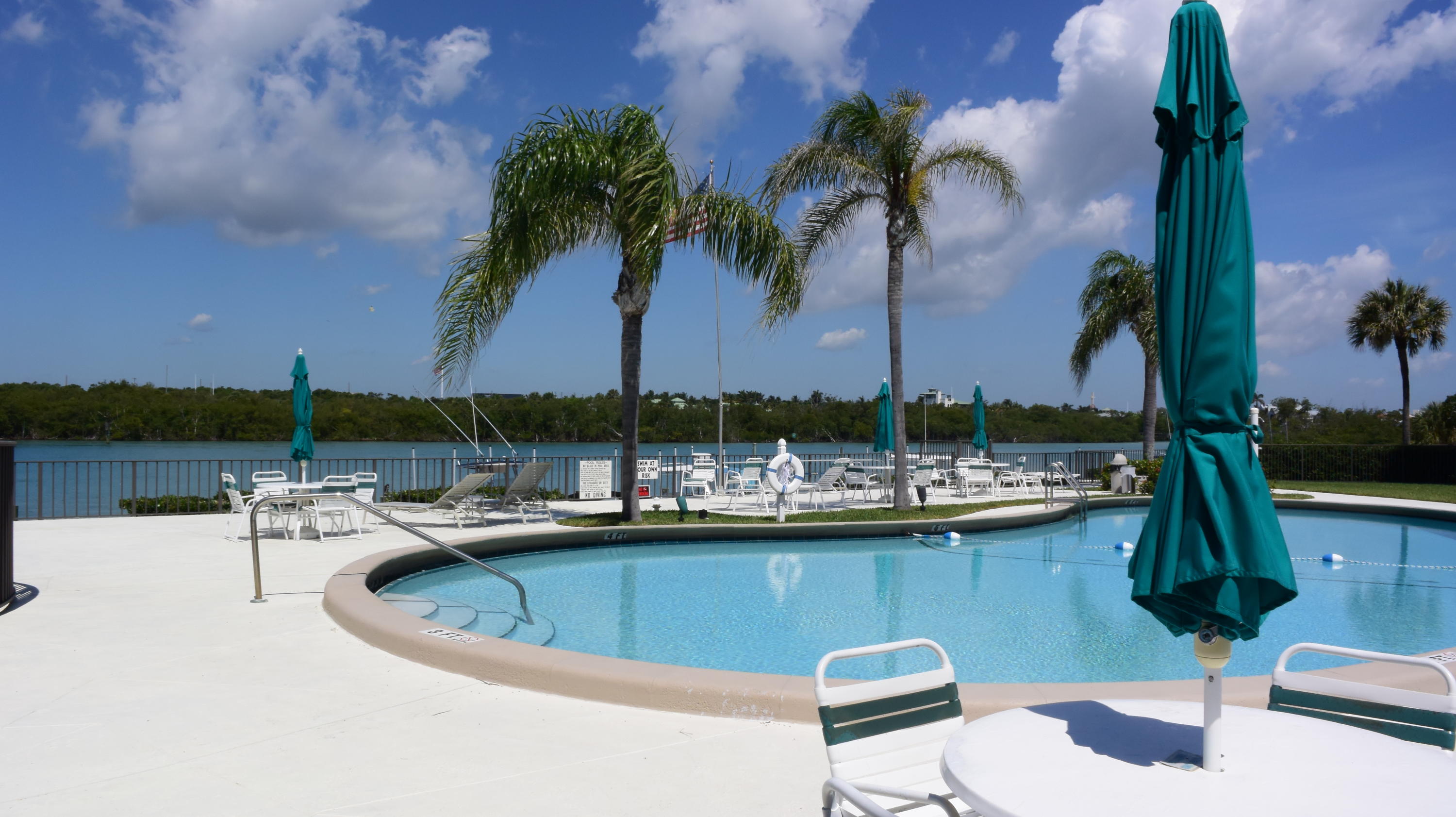 275 South Beach Road, Unit 201E Jupiter, FL 33469 - Photo 22 of 25 pool