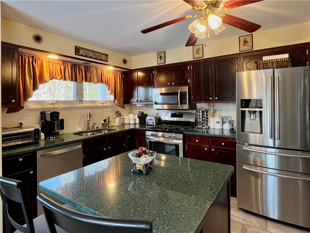 378 Winney Hill Road Oneonta, NY 13820 - Photo 4 of 43