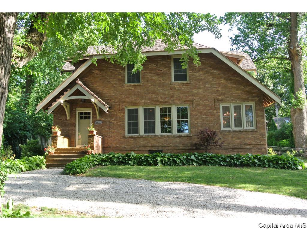 1611 Mound Road Jacksonville, IL 62650 - Photo 1 of 35 Gallery Image 1